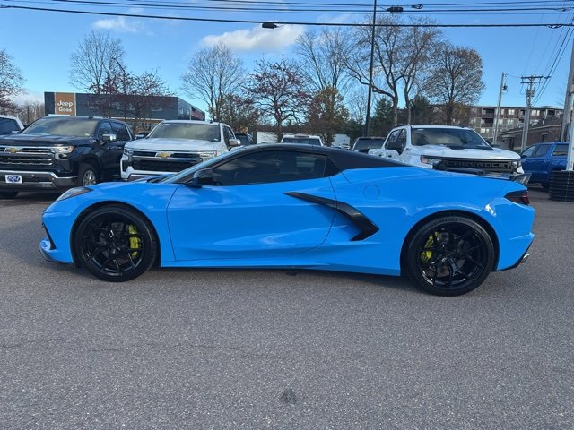Used 2022 Chevrolet Corvette Stingray w/ Z51 Performance Package image 3
