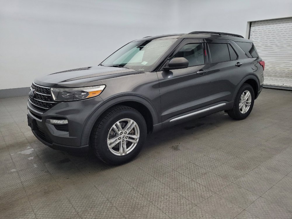 Used 2020 Ford Explorer XLT w/ Equipment Group 202A AWD/4WD image 2