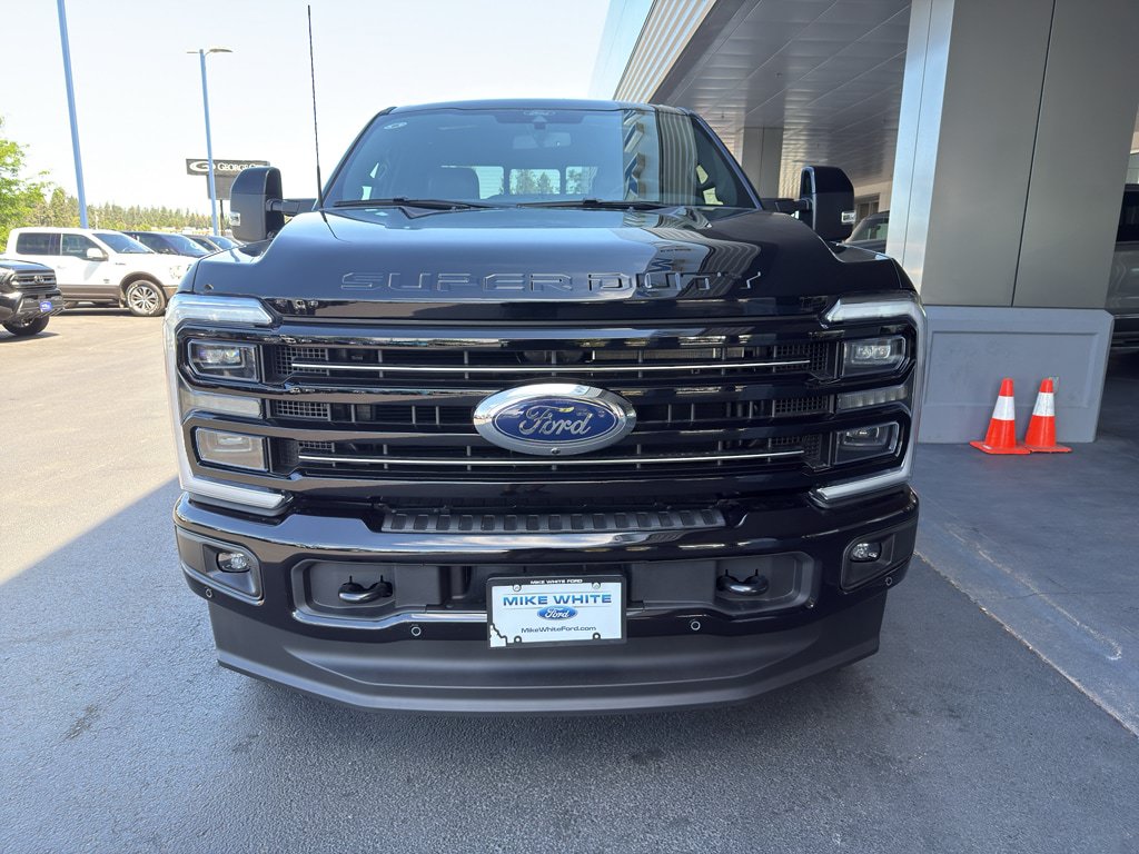 New 2026 Ford F350 Platinum w/ FX4 Off-Road Package AWD/4WD image 2