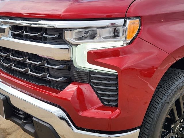 Used 2024 Chevrolet Silverado 1500 LT w/ Convenience Package II image 16