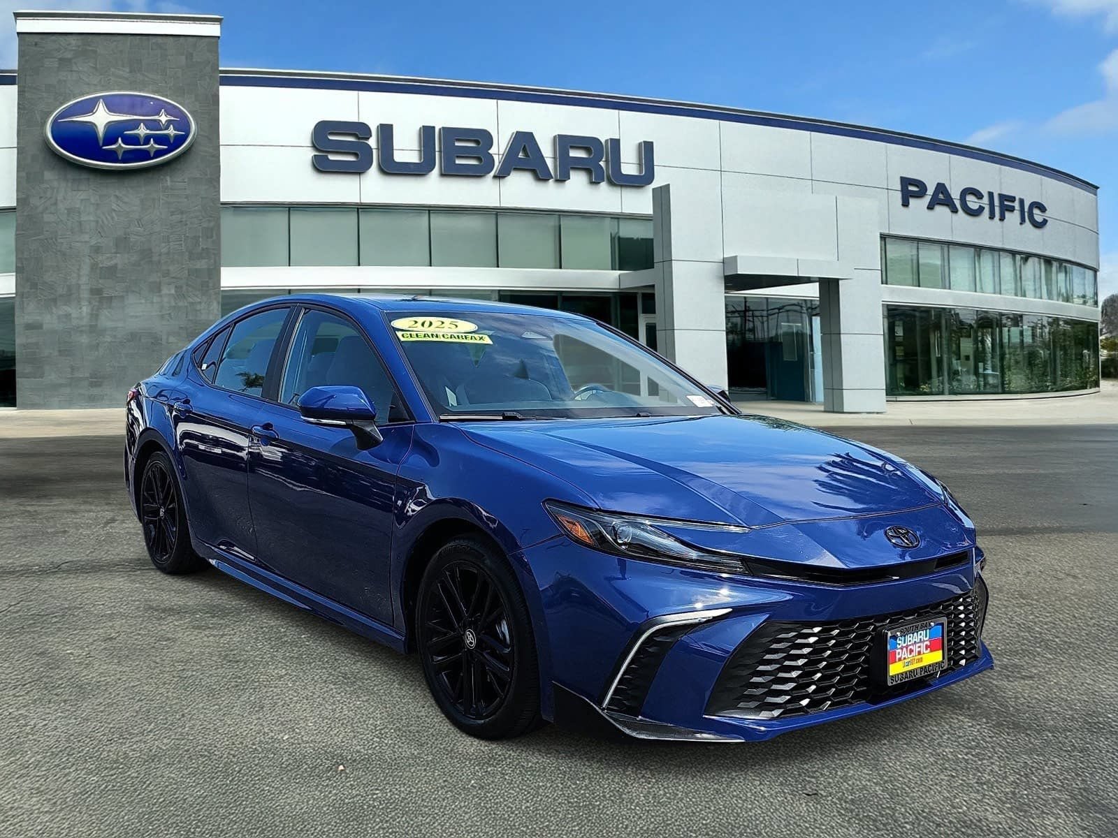 Used 2025 Toyota Camry SE w/ Convenience Package