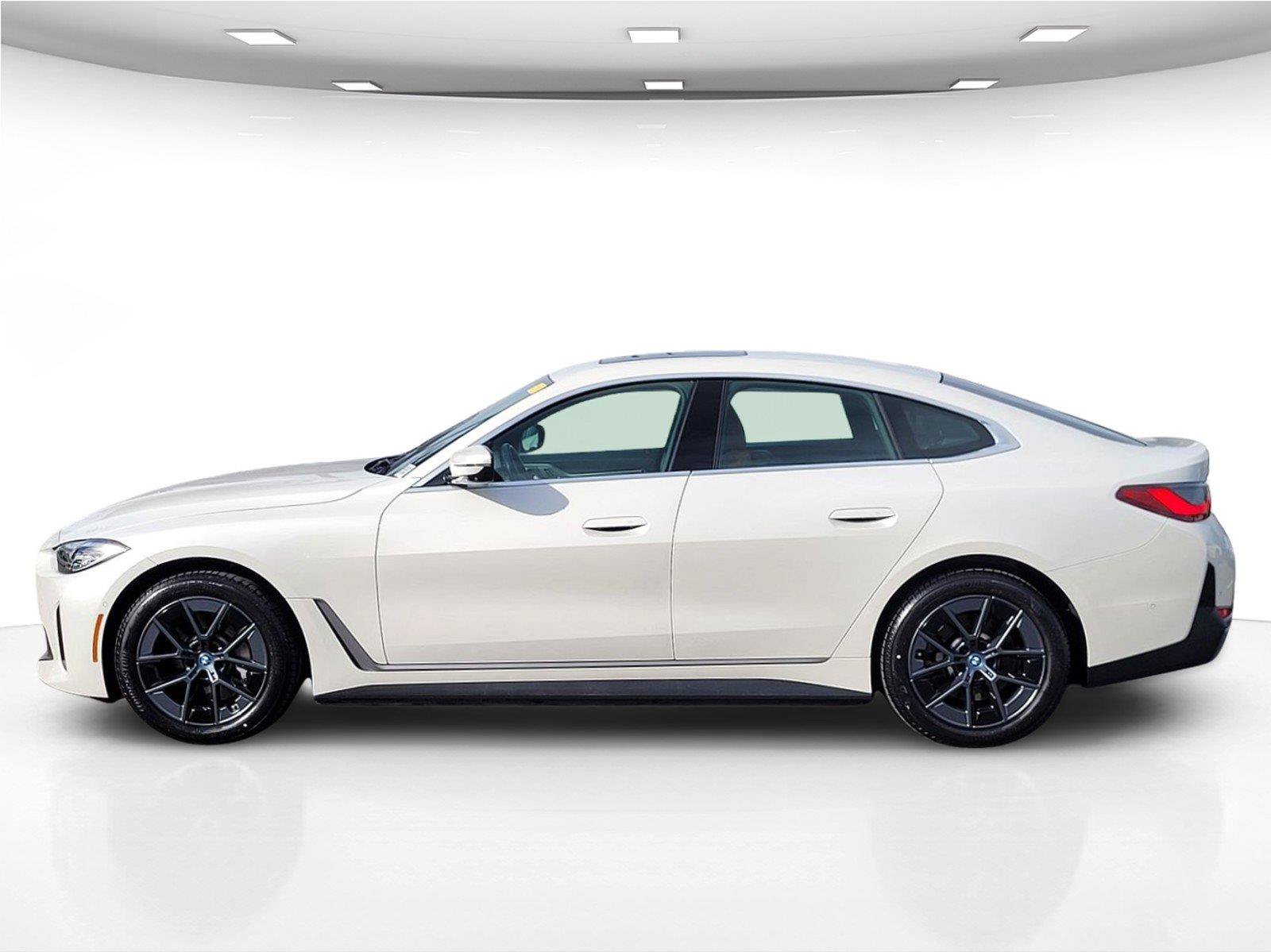 Used 2024 BMW i4 eDrive35 w/ Premium Package RWD image 9
