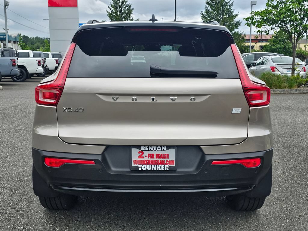 Used 2023 Volvo XC40 Recharge Ultimate w/ Protection Package Premier AWD/4WD image 6