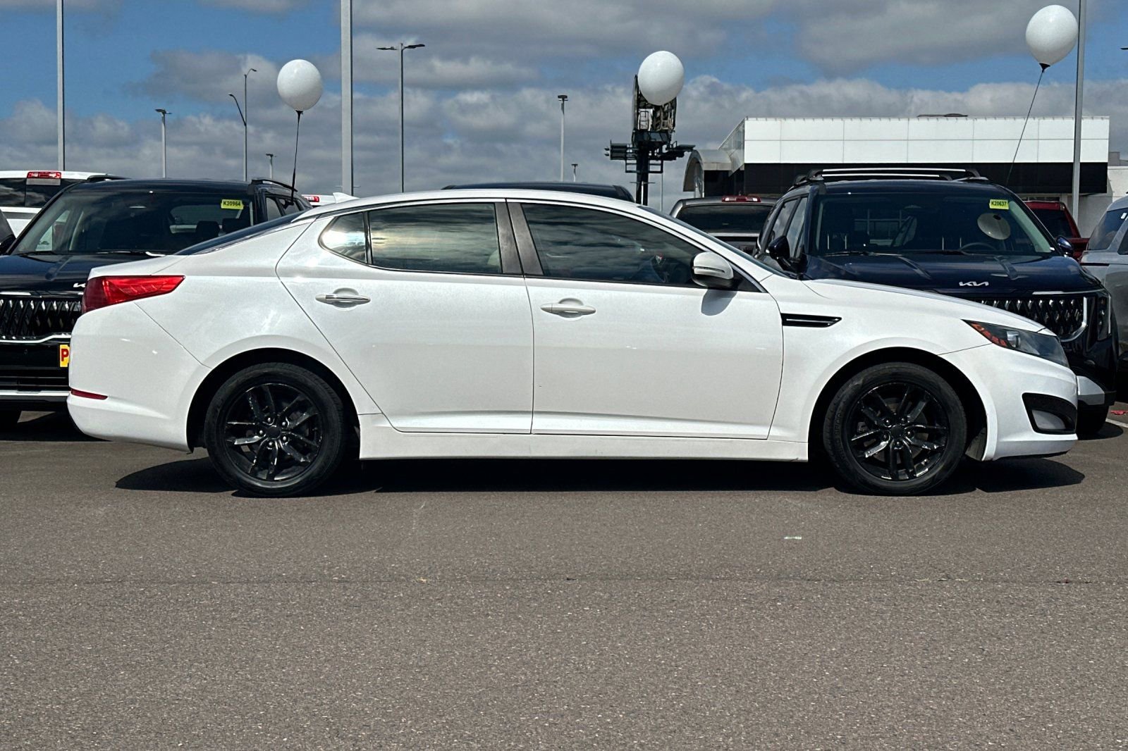Used 2013 Kia Optima LX w/ Convenience Plus Pkg FWD image 3