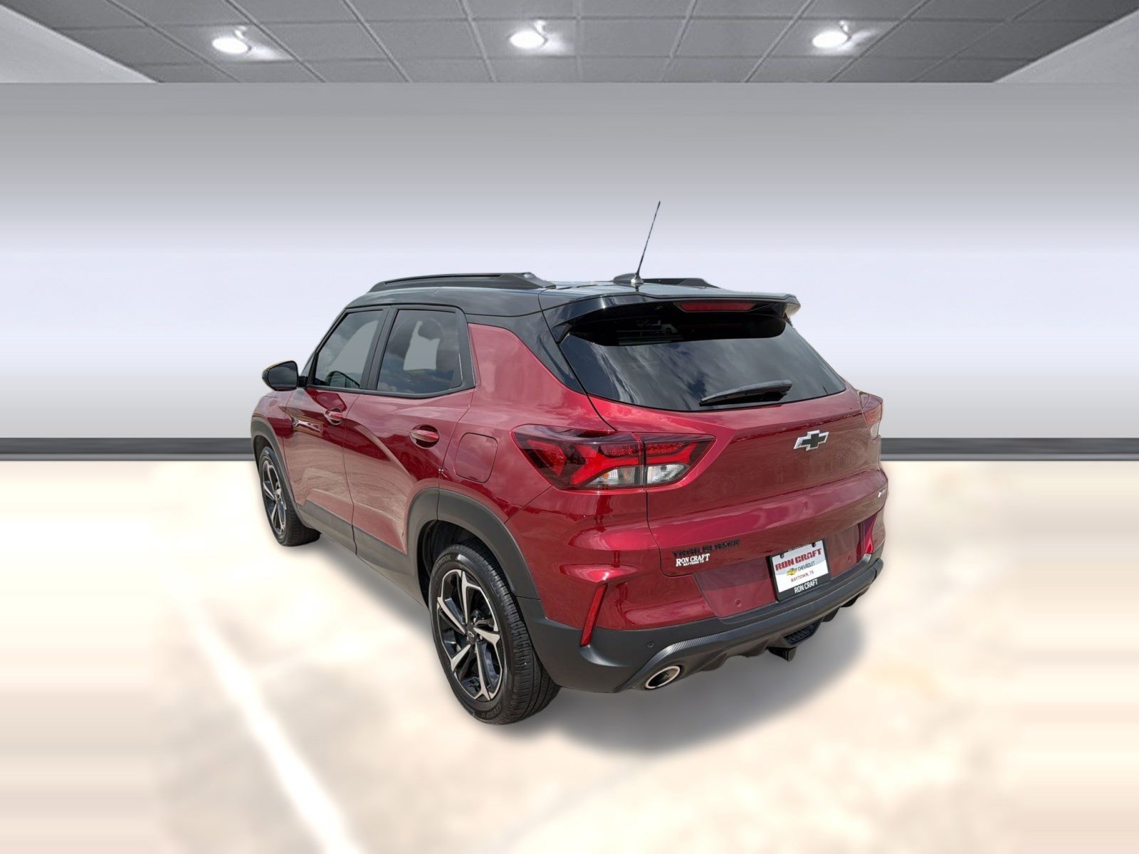 Used 2023 Chevrolet TrailBlazer RS w/ Sun and Liftgate Package FWD image 3