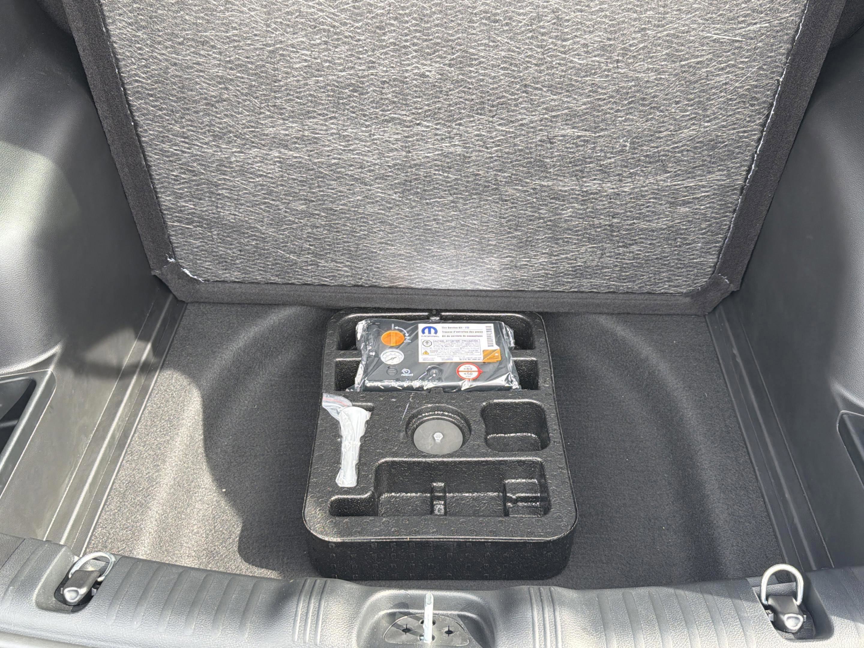 New 2026 Jeep Compass Latitude AWD/4WD image 16