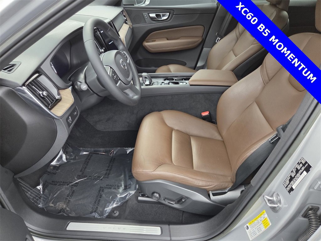 Used 2022 Volvo XC60 B5 Momentum image 33