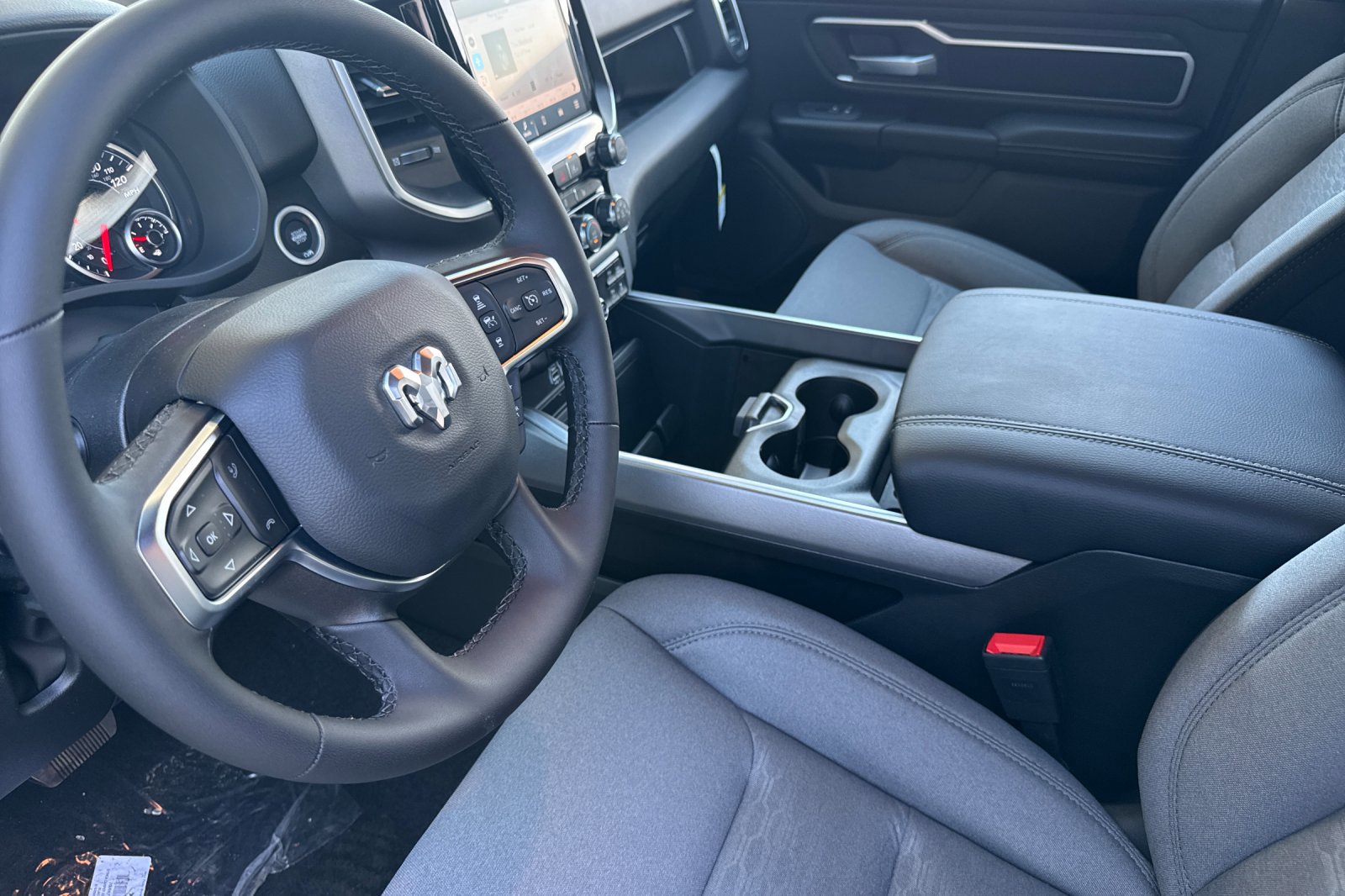 New 2026 RAM 1500 4x4 Crew Cab image 9