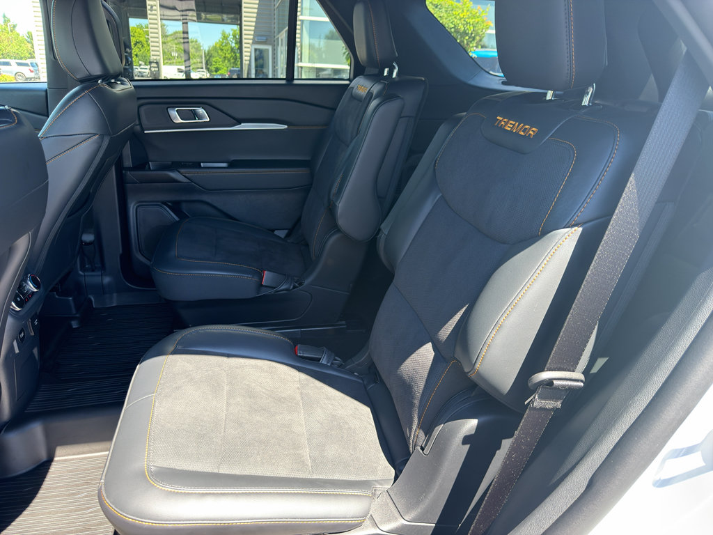 Used 2026 Ford Explorer Tremor w/ Tremor Convenience Package AWD/4WD image 15