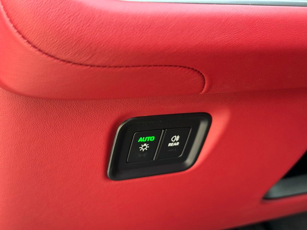 Used 2026 Porsche Cayenne S image 20