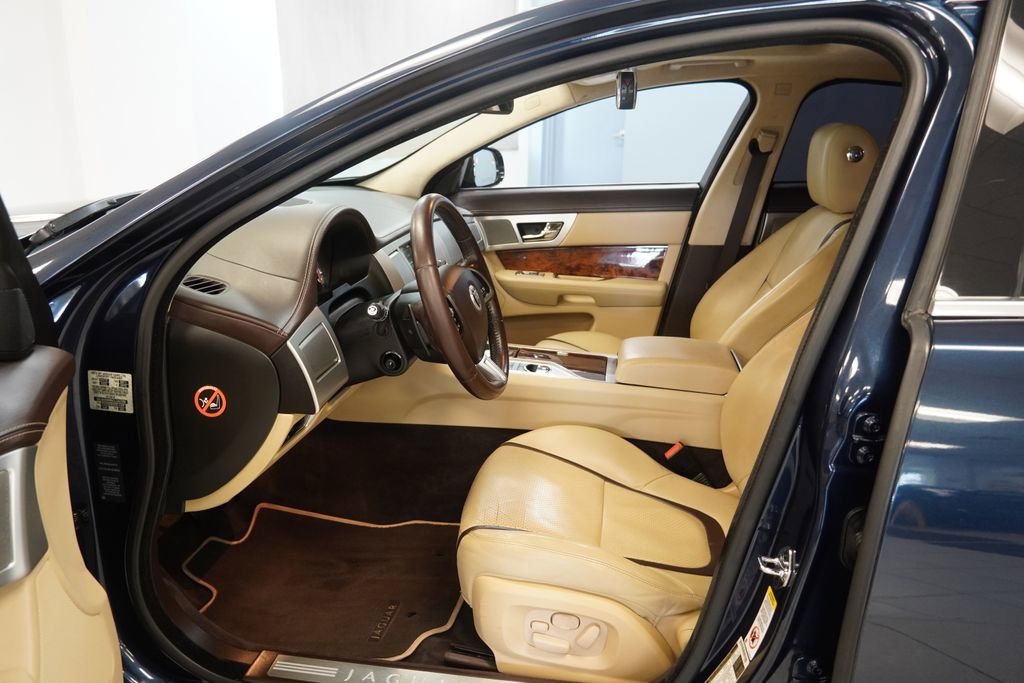 Used 2012 Jaguar XF Portfolio image 5