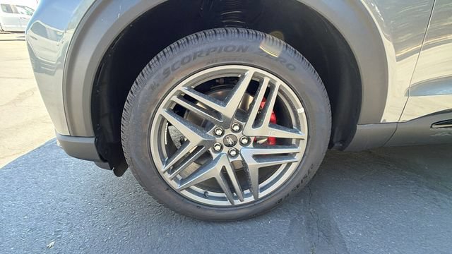 New 2026 Ford Explorer ST-Line w/ ST-Line Street Pack AWD/4WD image 10