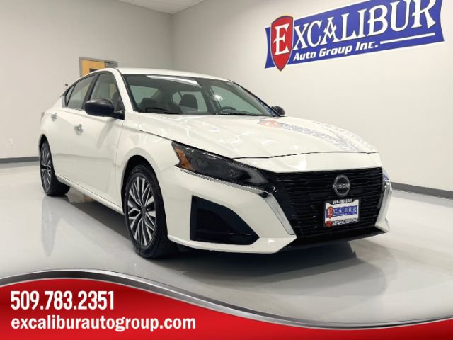 Used 2025 Nissan Altima 2.5 SV