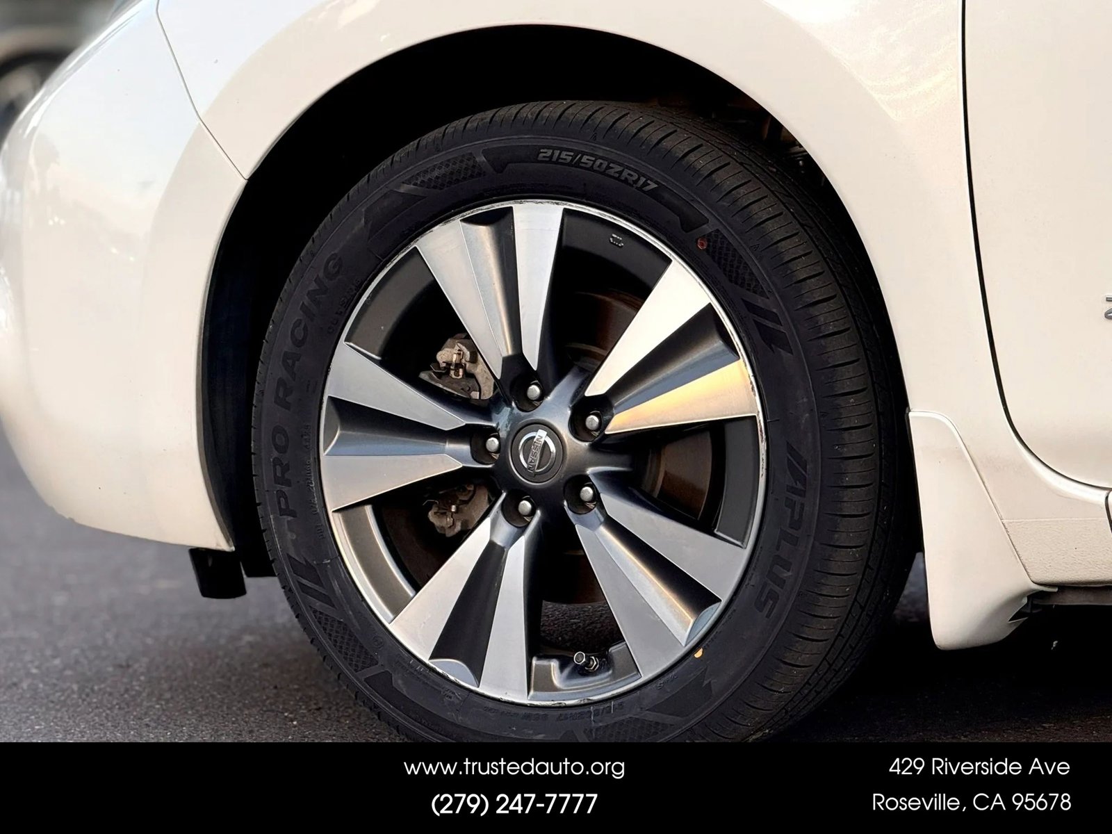 Used 2017 Nissan Leaf SV image 22