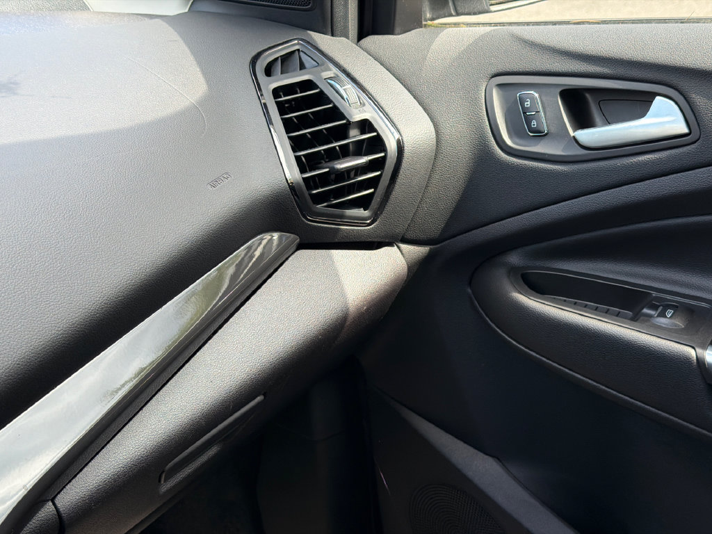 Used 2016 Ford Escape Titanium AWD/4WD image 32