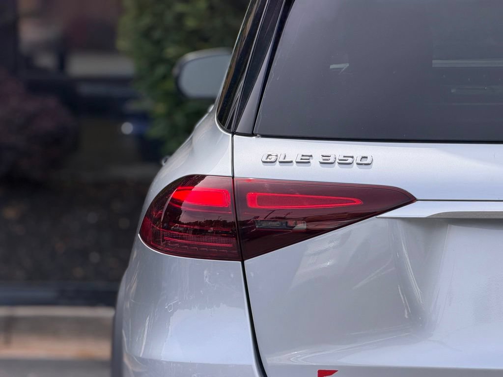 Used 2025 Mercedes-Benz GLE 350 4MATIC image 14
