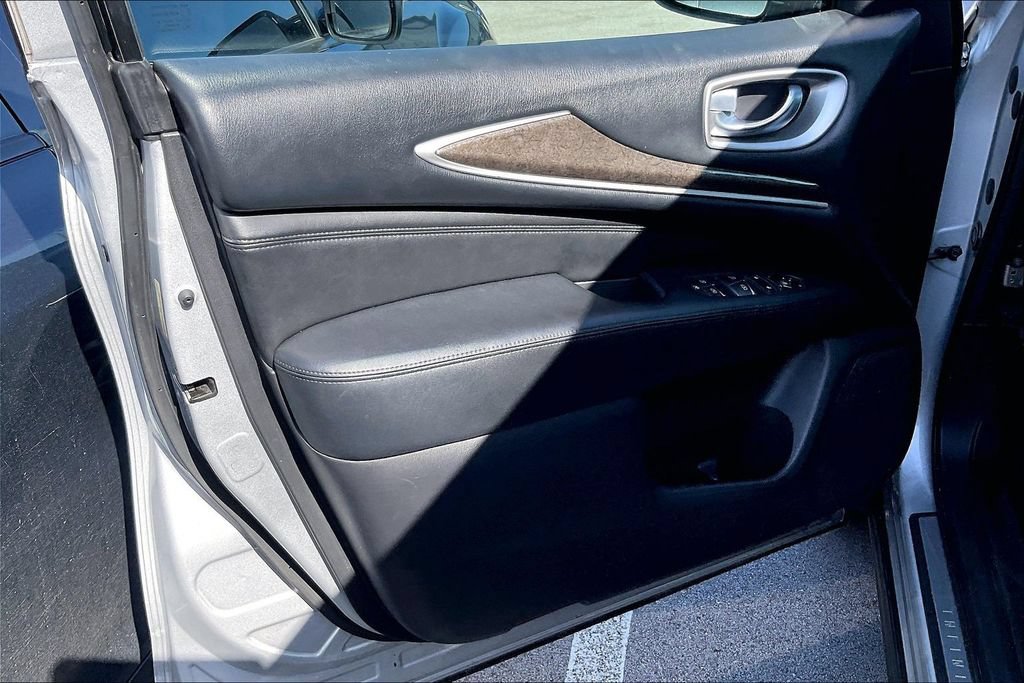 Used 2013 INFINITI JX35 FWD image 12