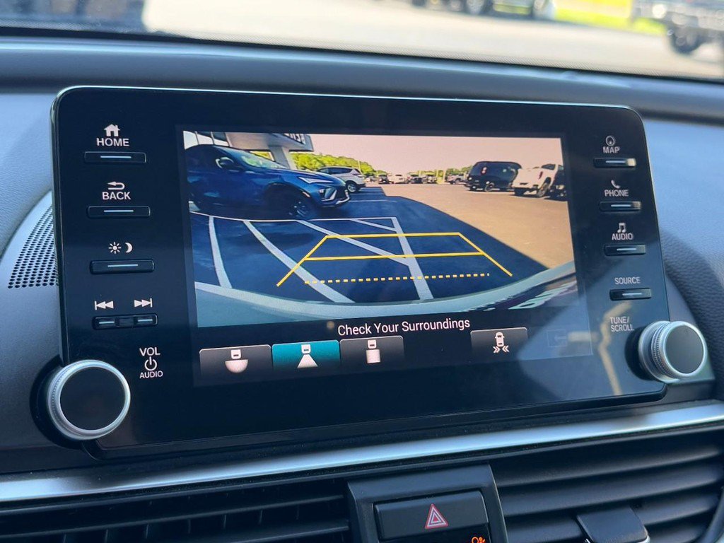 Used 2018 Honda Accord Touring image 26