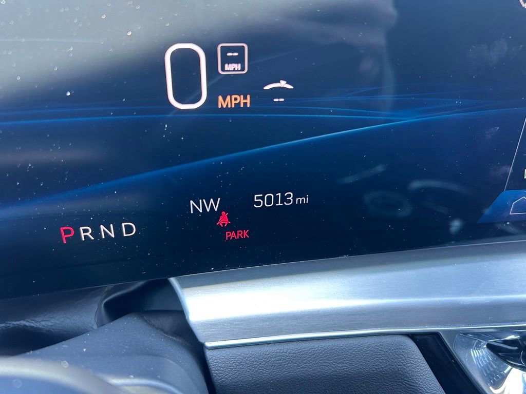 Used 2023 Cadillac Lyriq 2WD image 29