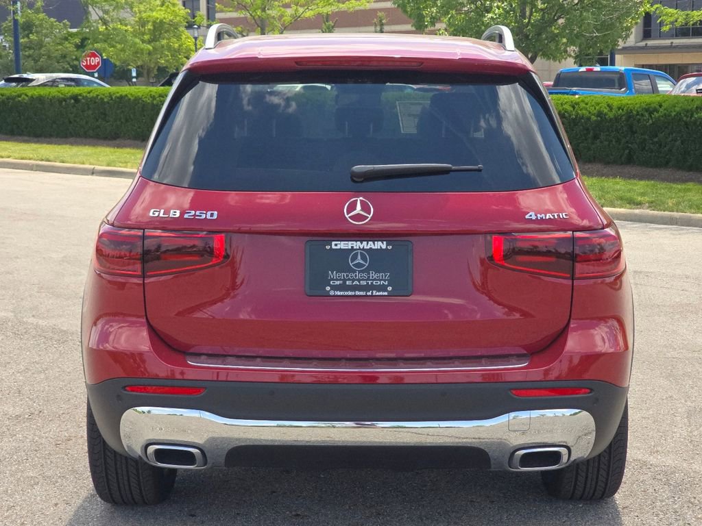 New 2026 Mercedes-Benz GLB 250 4MATIC image 15