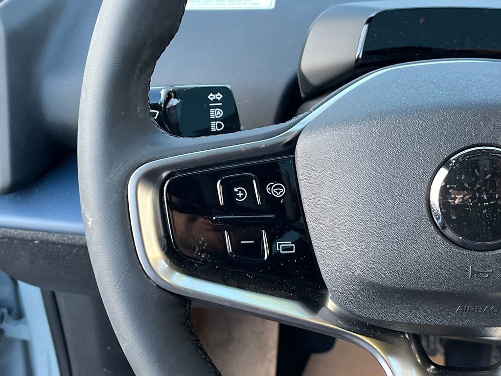 New 2026 Volvo EX30 Plus w/ Climate Package image 12