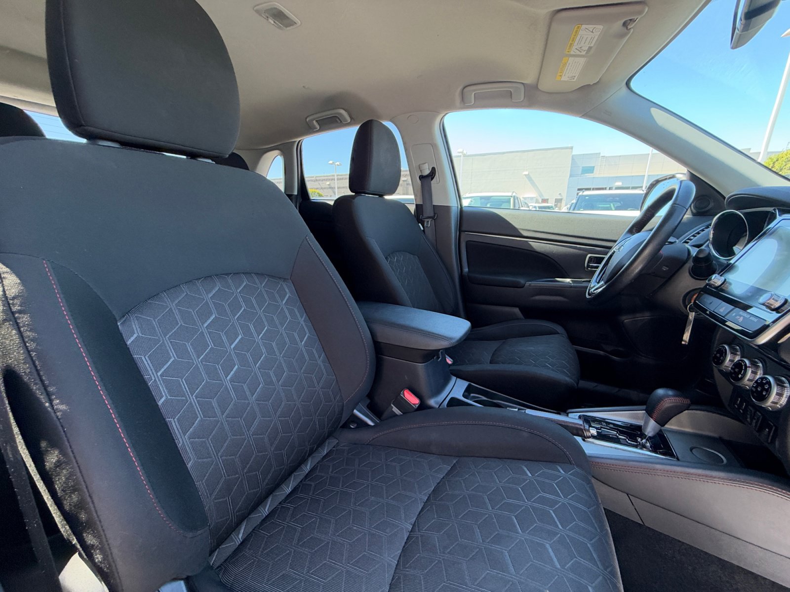 Used 2022 Mitsubishi Outlander Sport ES FWD image 16