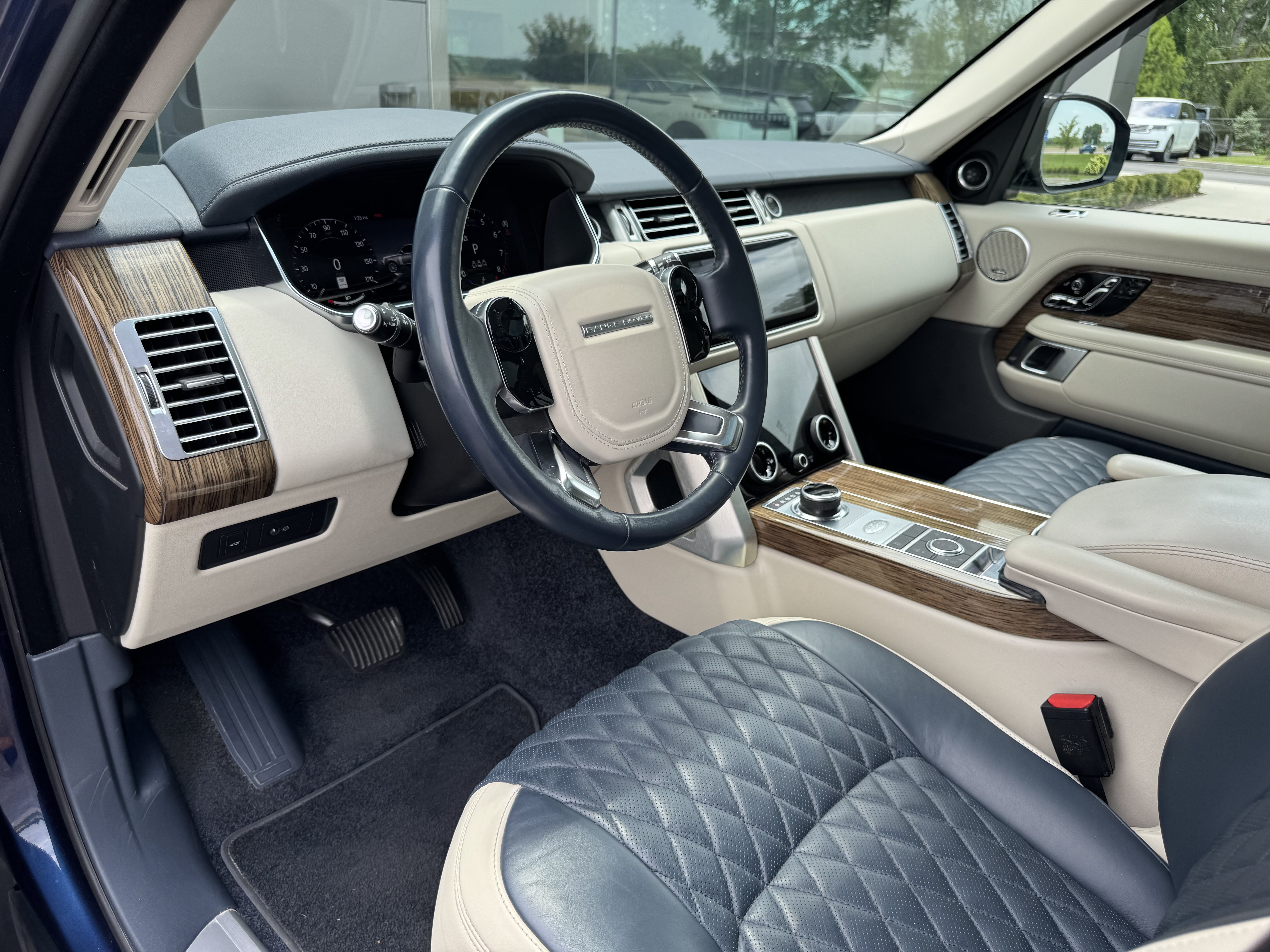 Used 2020 Land Rover Range Rover HSE AWD/4WD image 13