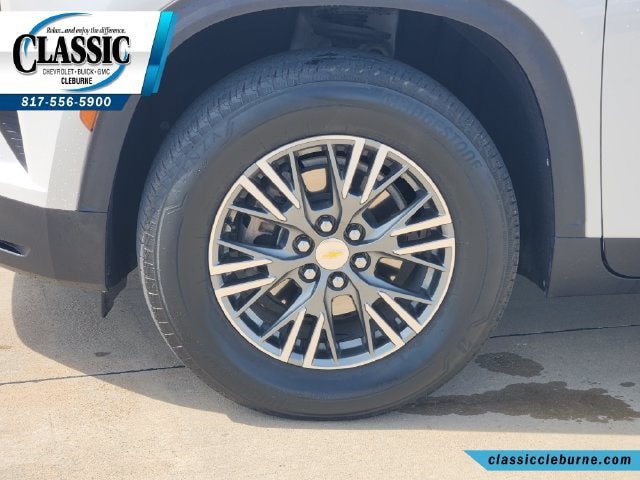 Used 2024 Chevrolet Traverse LT w/ LPO, Floor Liner Package FWD image 13