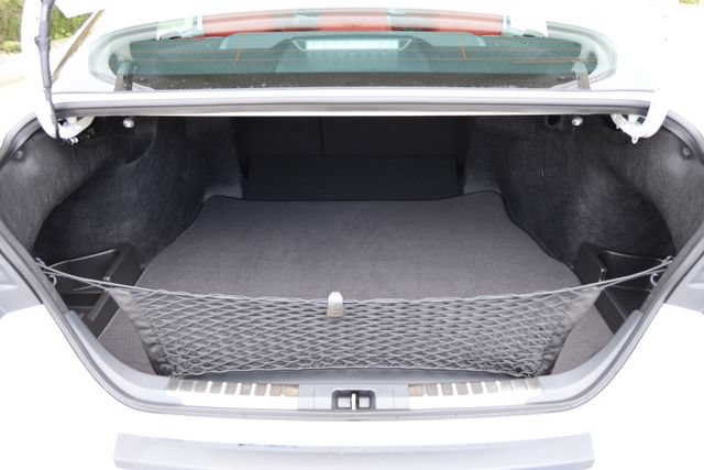 New 2026 Toyota Camry Hybrid FWD image 11