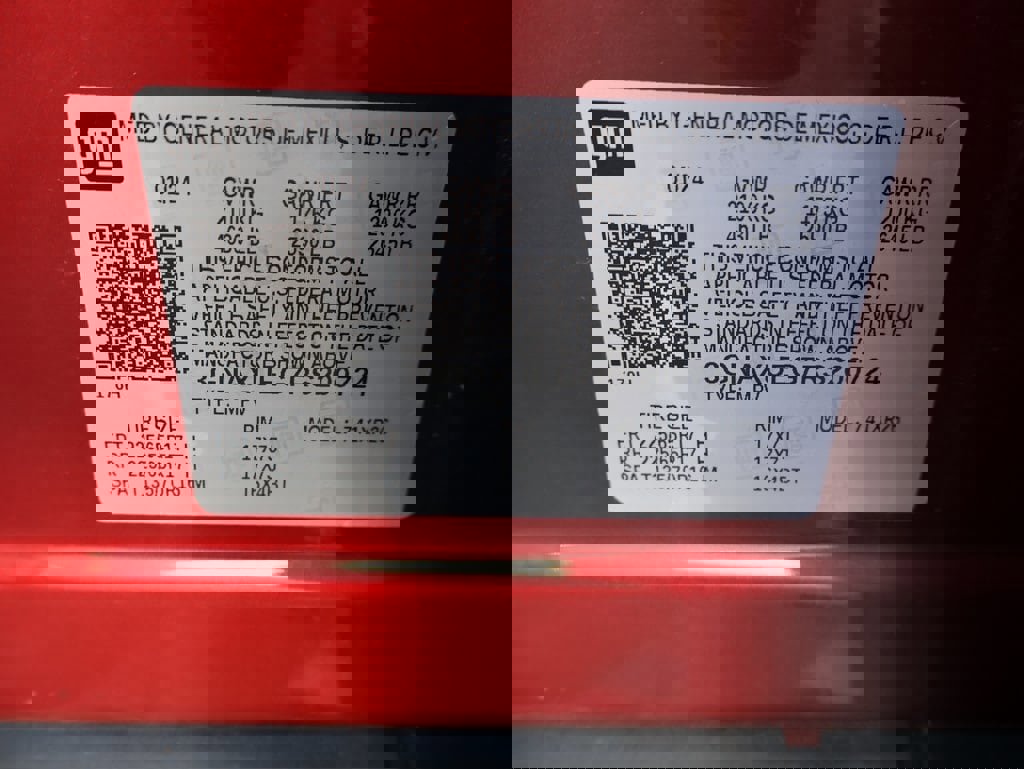 Used 2024 Chevrolet Equinox LT image 42