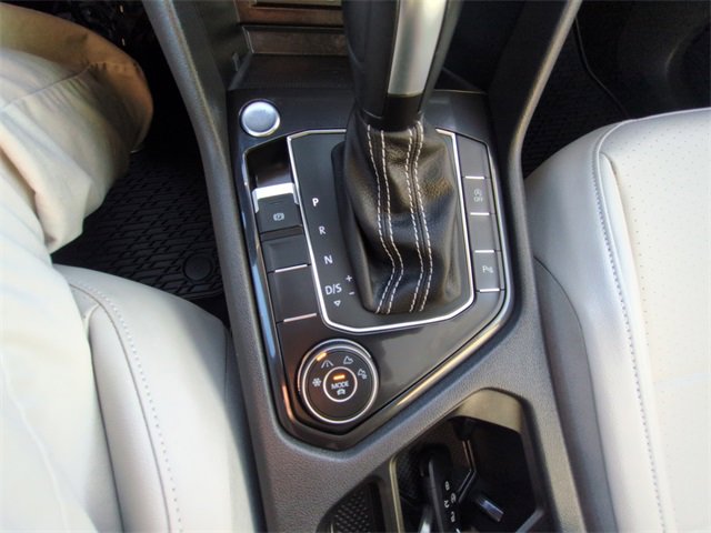 Certified 2021 Volkswagen Tiguan SEL image 25