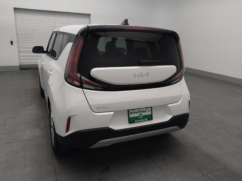 Used 2025 Kia Soul LX image 6