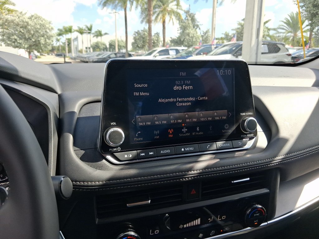 Certified 2026 Nissan Rogue SV FWD image 26