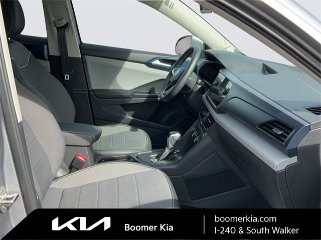 Used 2024 Volkswagen Taos SE image 11