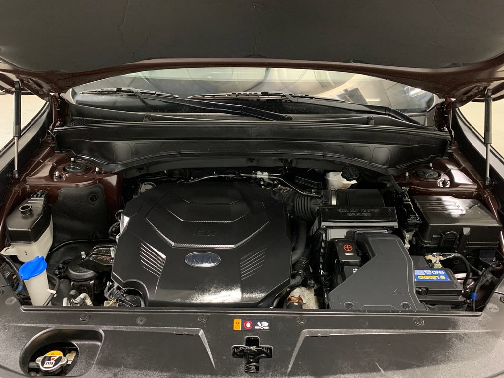 Used 2020 Kia Telluride LX AWD/4WD image 16