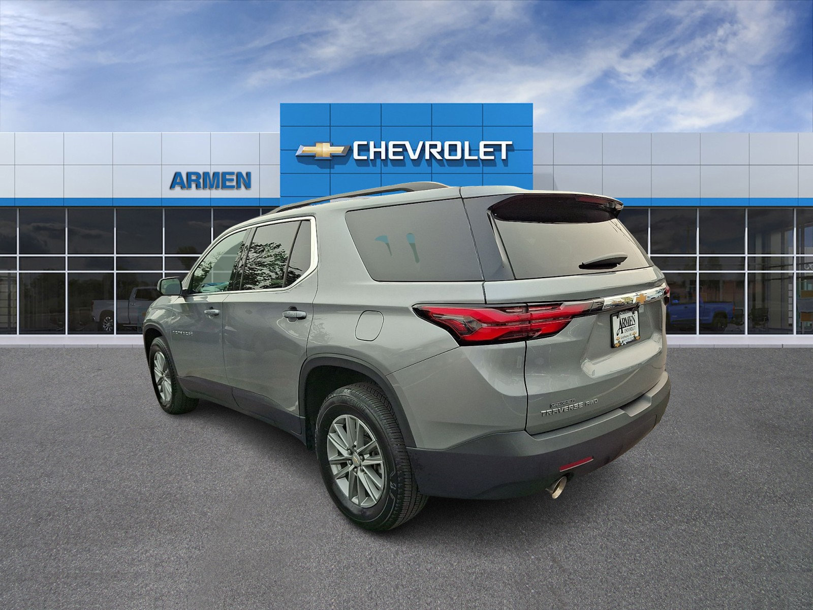 Certified 2023 Chevrolet Traverse LT w/ Rear Camera Mirror Package AWD/4WD image 5