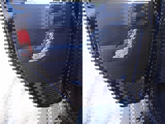 Used 2015 Jeep Wrangler Unlimited Rubicon w/ Connectivity Group image 22