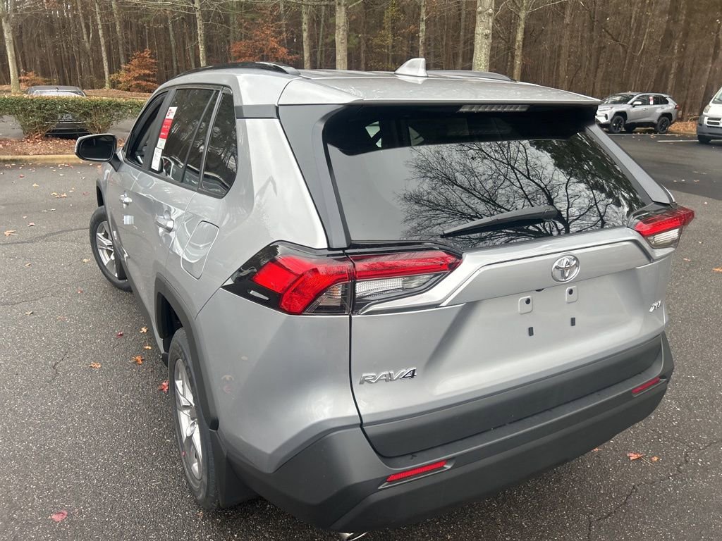 New 2025 Toyota RAV4 XLE image 15