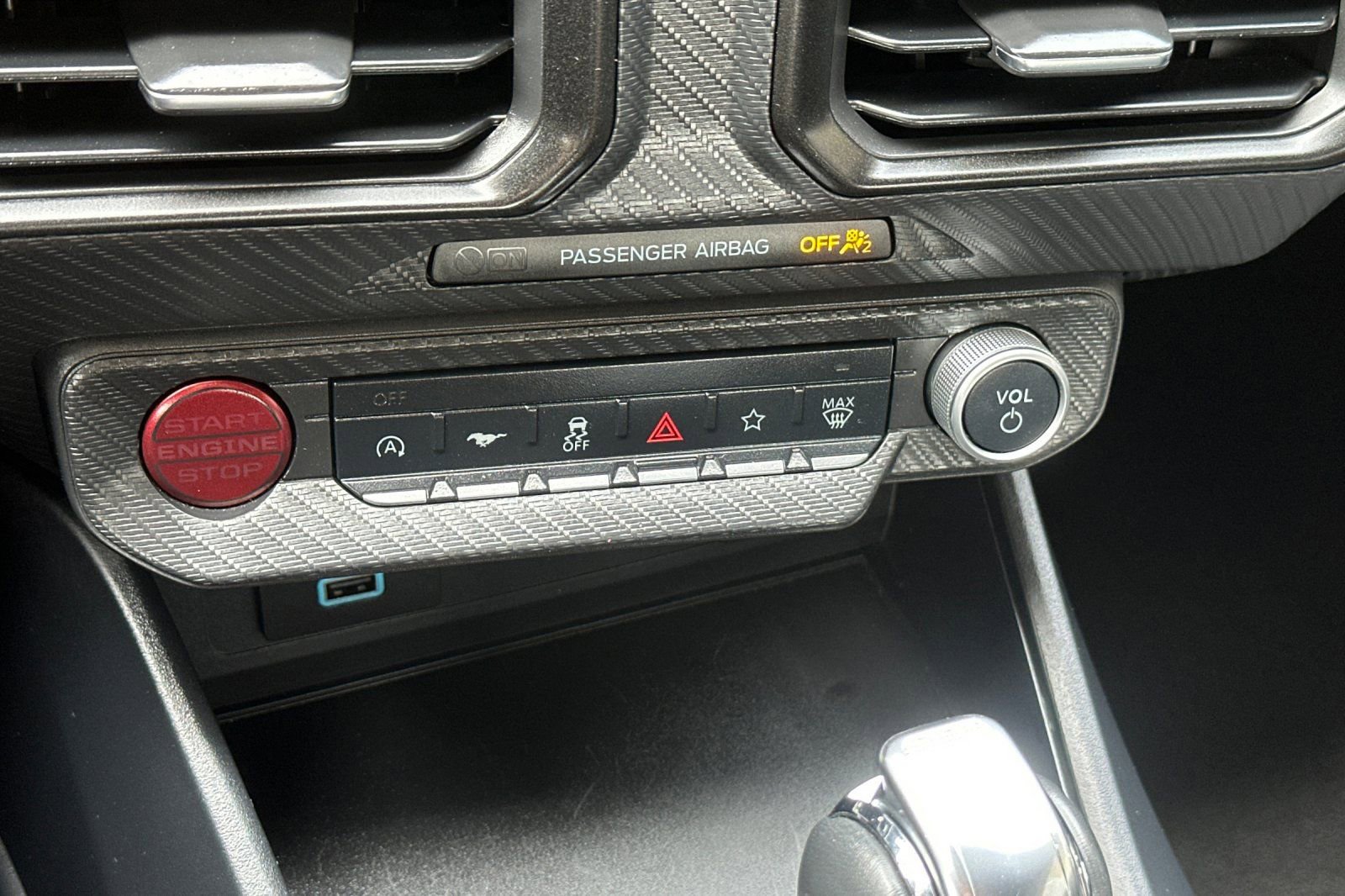 Used 2025 Ford Mustang Coupe image 19