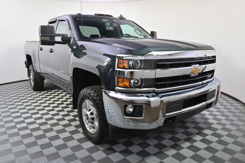 Used 2018 Chevrolet Silverado 2500 LT w/ LT Convenience Package AWD/4WD image 9