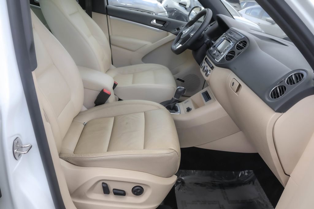 Used 2014 Volkswagen Tiguan R-Line AWD/4WD image 33