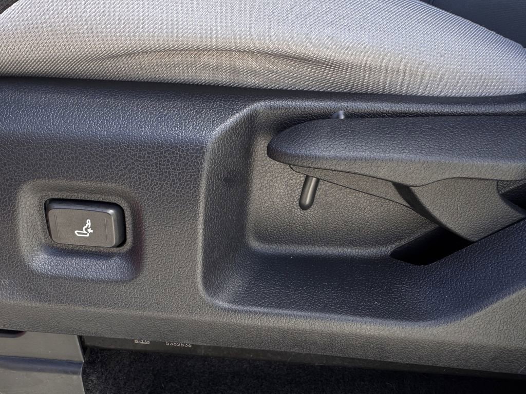 Used 2025 Toyota Tacoma TRD Off-Road image 26
