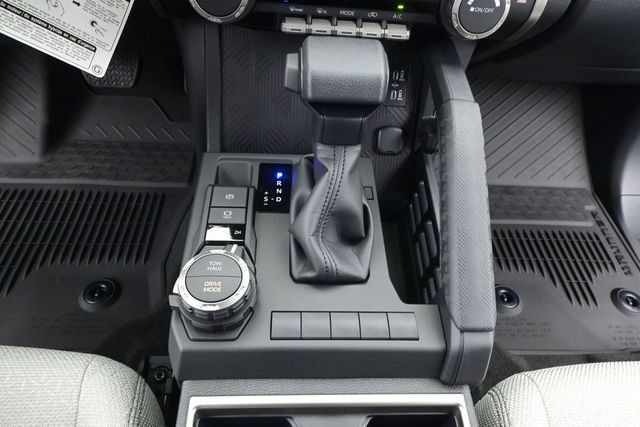 New 2026 Toyota 4Runner SR5 AWD/4WD image 8