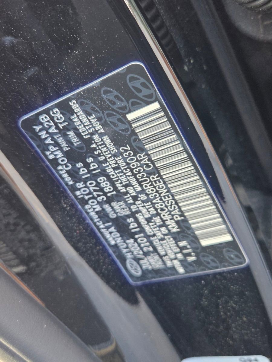 Used 2024 Hyundai Venue SEL image 17