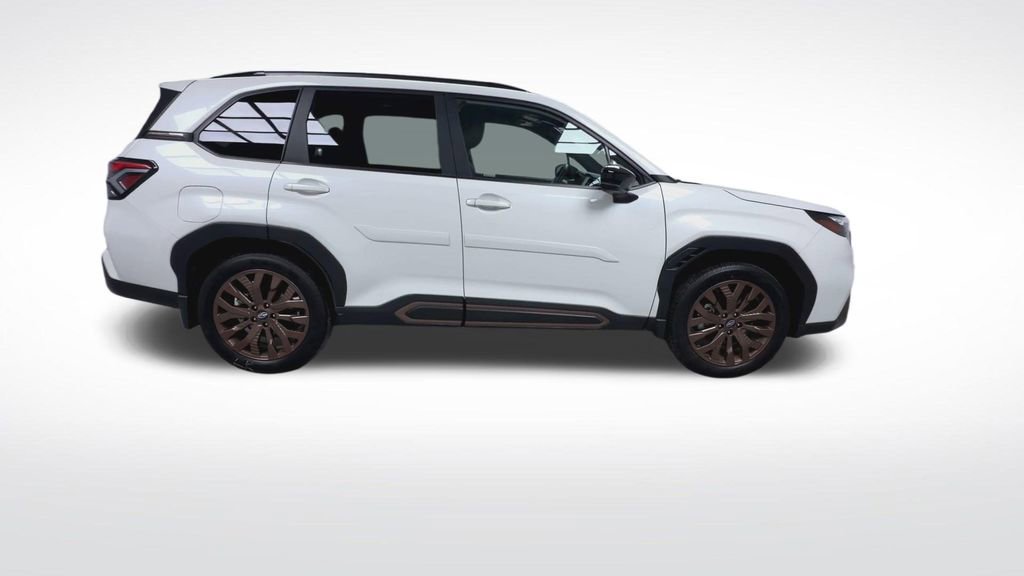 Used 2025 Subaru Forester Sport image 9