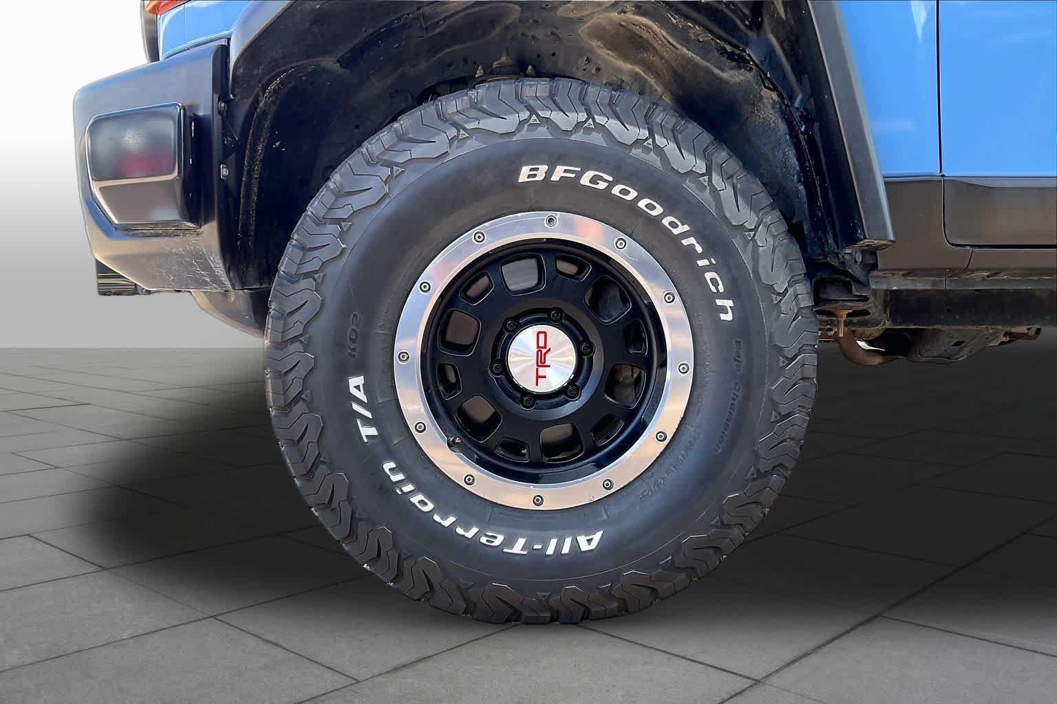 Used 2011 Toyota FJ Cruiser 4WD w/ TRD Sport Pkg image 10