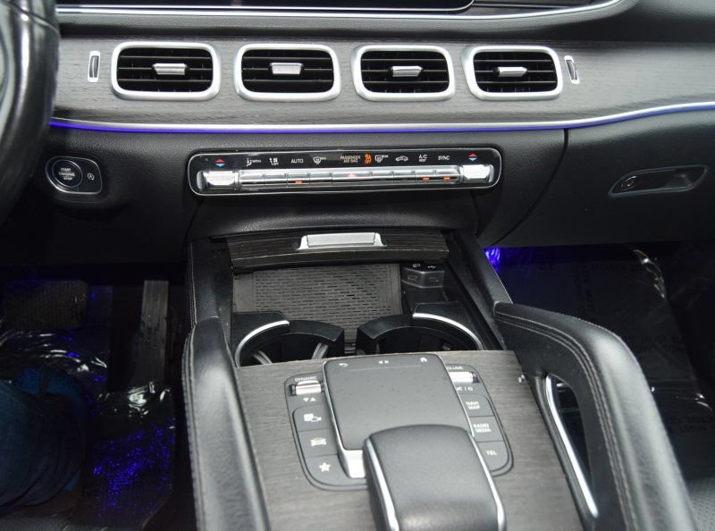 Used 2021 Mercedes-Benz GLE 350 4MATIC w/ Premium Package image 31