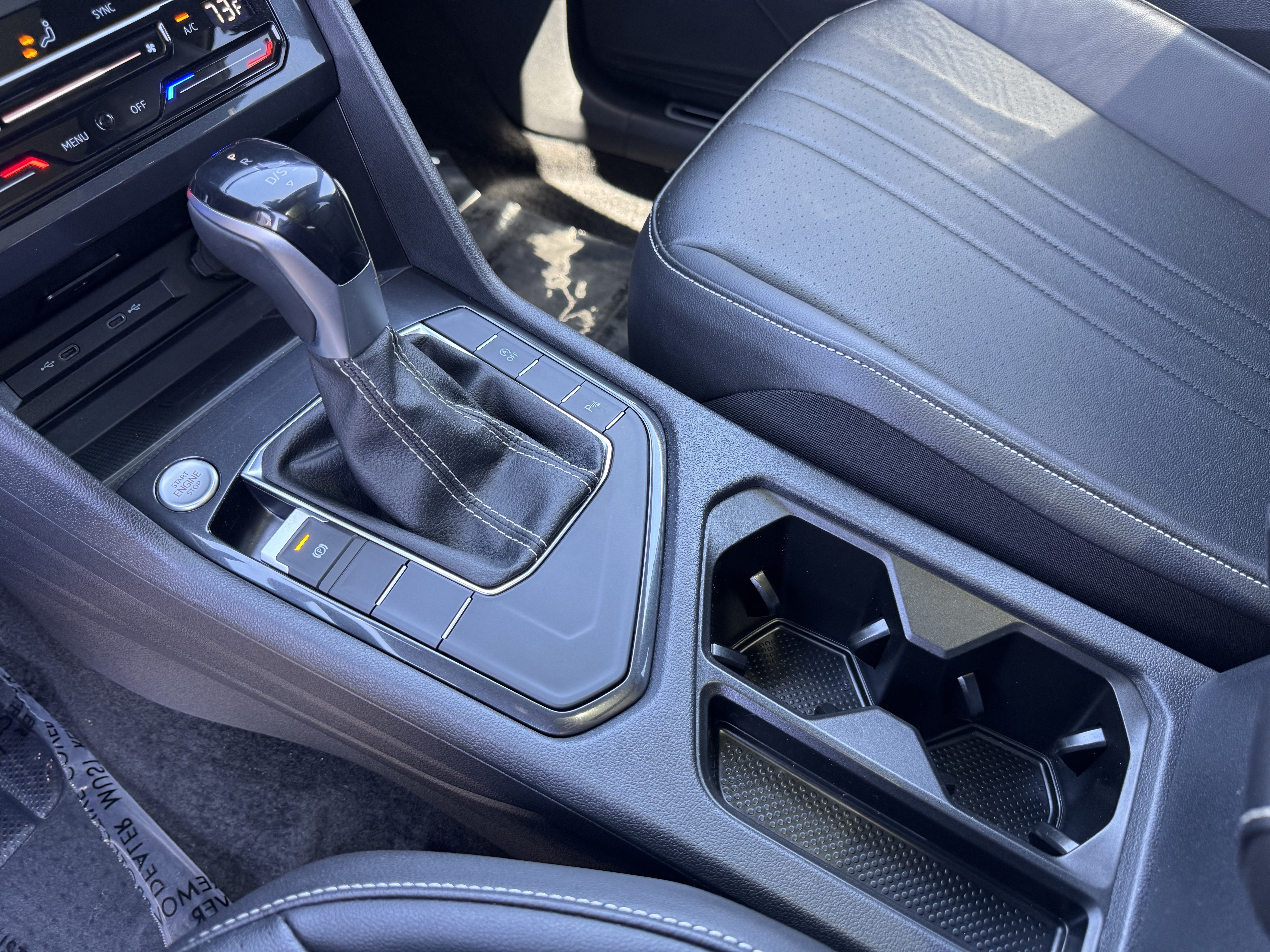 Used 2024 Volkswagen Tiguan SE R-Line FWD image 28