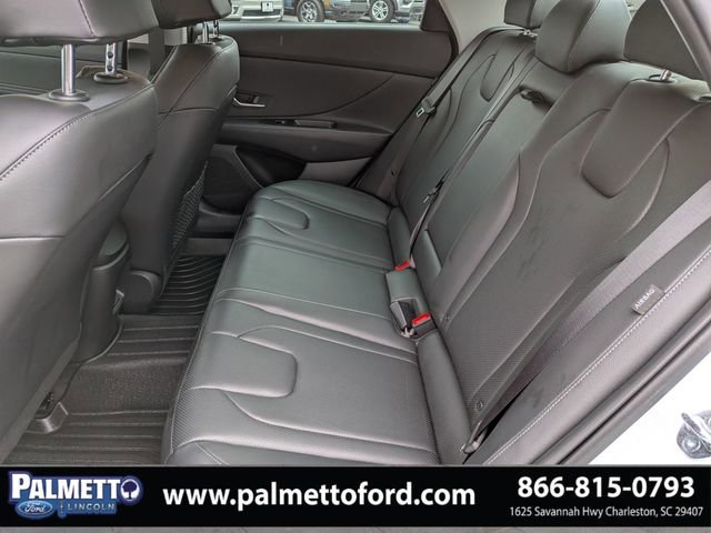 Used 2025 Hyundai Elantra Limited FWD image 13