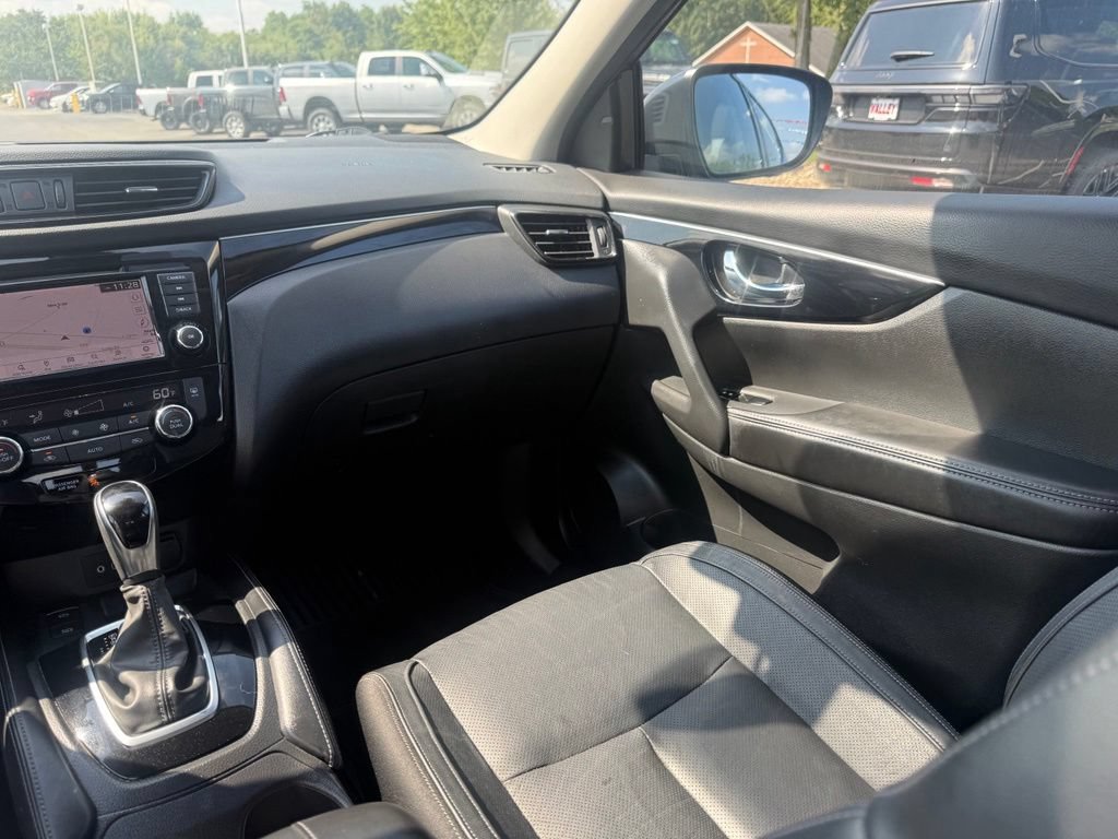Used 2019 Nissan Rogue Sport SL w/ Premium Package AWD/4WD image 34